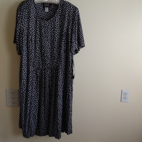 More Jazz Dresses & Skirts - NWT MORE JAZ Cute PLUS SIZE Dress